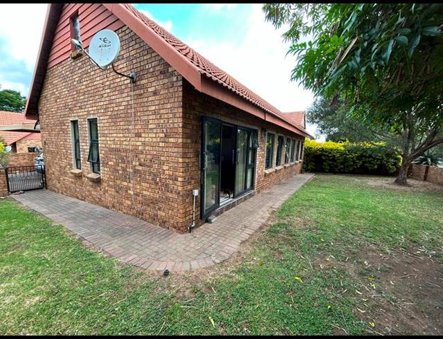 3 BEDROOM PROPERTY TO RENT IN KOSMOSDAL